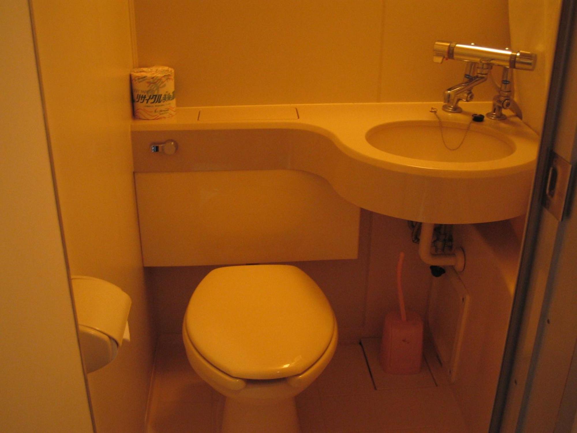 Hotel Sunplaza Rinkai Osaka Esterno foto